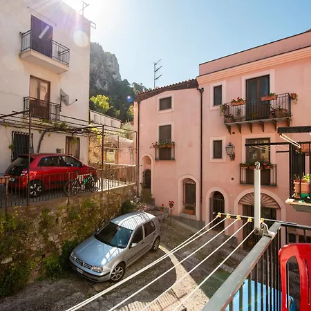 Apartment La Casetta Della Rocca Cefalu
