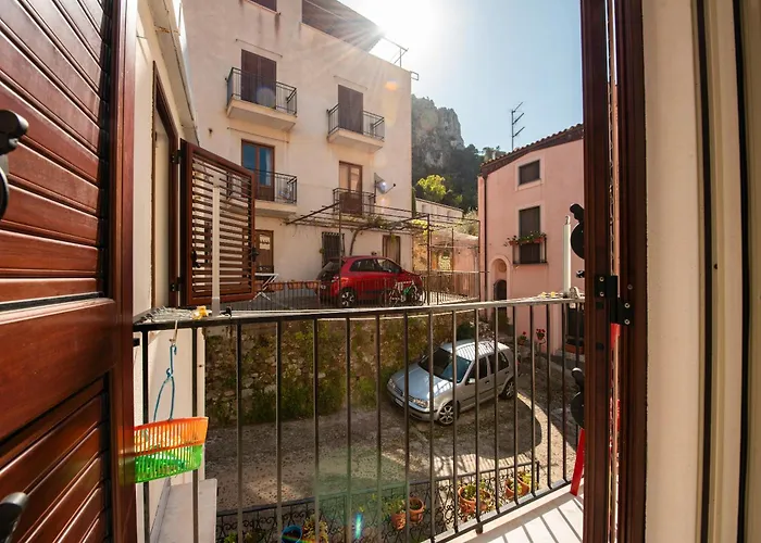 La Casetta Della Rocca * Cefalú